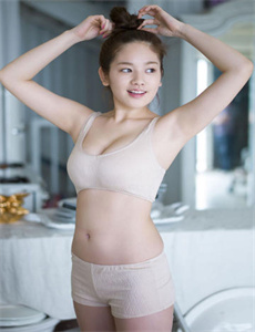 敢死队二-泷泽萝拉第一部字幕